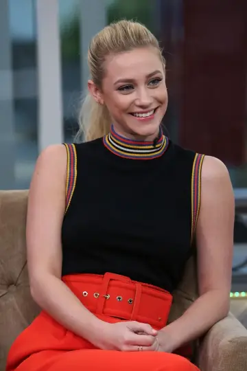 Photo Lili Reinhart #74096