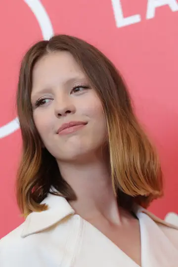 Photo Mia Goth #38831