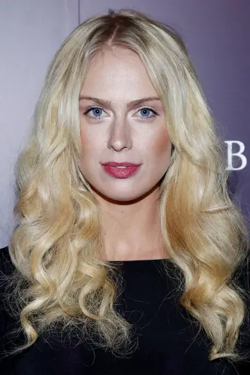 Photo CariDee English #351994