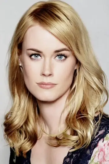 Photo Abigail Hawk #137248