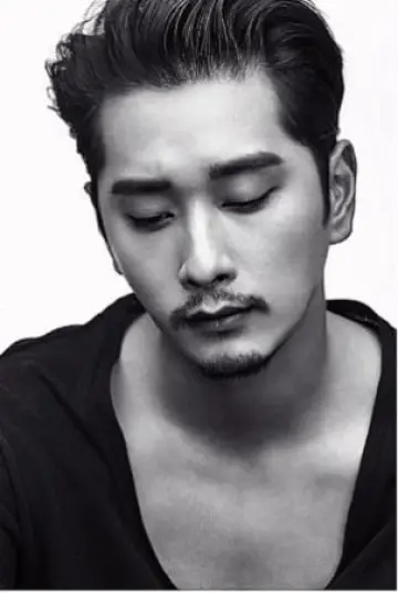 Photo Hwang Chan-sung #242374