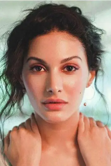 Photo Amyra Dastur #329627