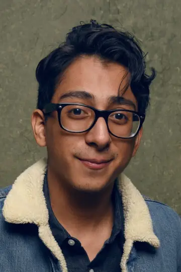 Photo Tony Revolori #5383