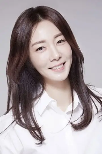 Photo Jung Ji-yoon #470269