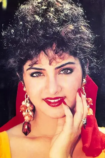 Photo Divya Bharti #471913