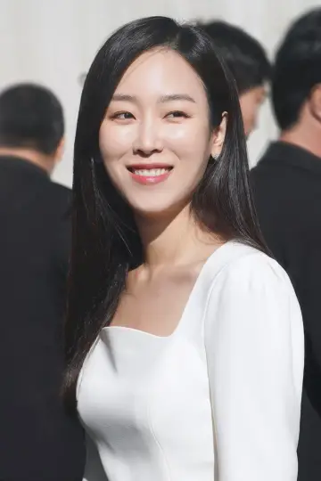 Photo Seo Hyun-jin #422683
