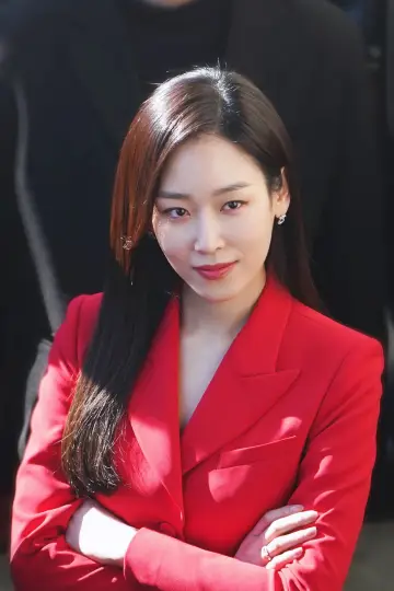 Photo Seo Hyun-jin #422684