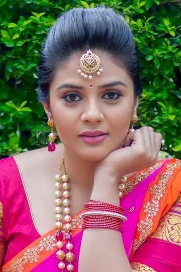 Photo Sreemukhi #429724