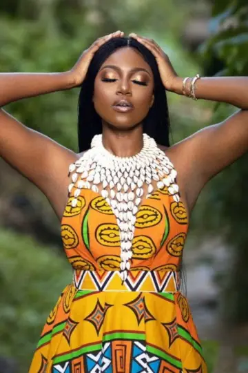 Photo Yvonne Nelson #486403