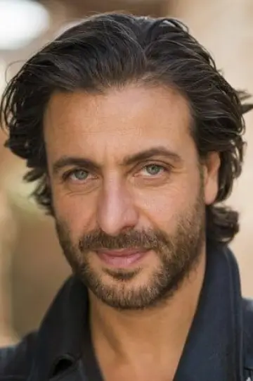 Photo Adam Levy #88154