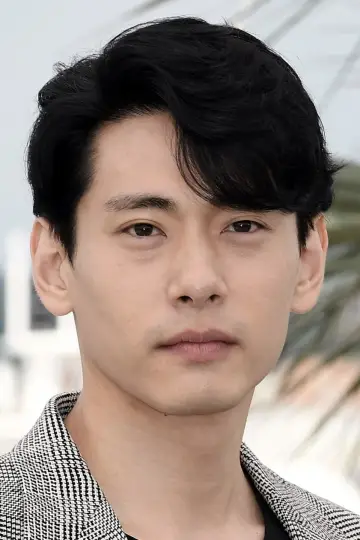 Photo Teo Yoo #41298