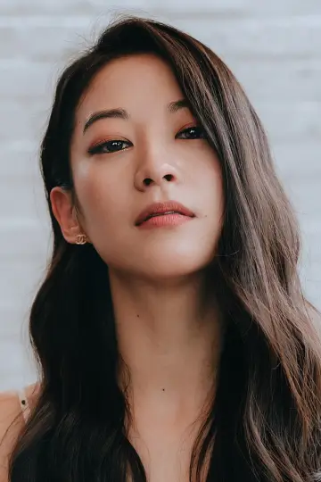 Photo Arden Cho #329727