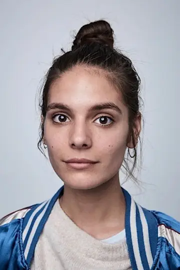 Photo Caitlin Stasey #150755