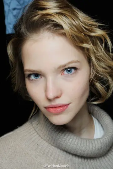 Photo Sasha Luss #42720