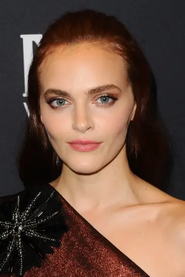 Photo Madeline Brewer #154490