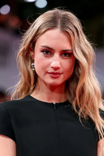 Photo Grace Van Patten #328266
