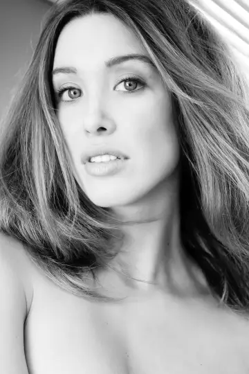 Photo Melissa Bolona #152186
