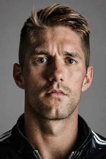 Photo Luke James Uggles Eatwell #402988