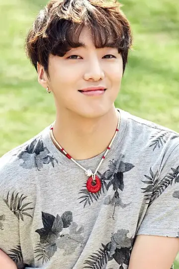 Photo Kang Seung-yoon #472221