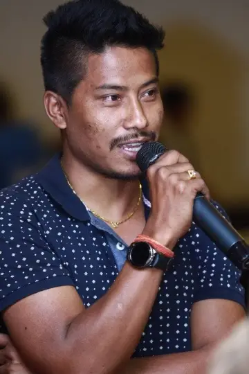 Photo Nischal Basnet #273637