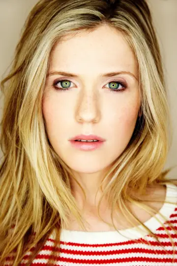 Photo Harriet Dyer #205623