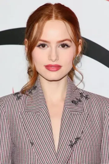 Photo Madelaine Petsch #143936