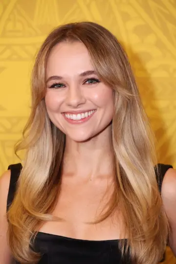 Photo Madison Iseman #13189