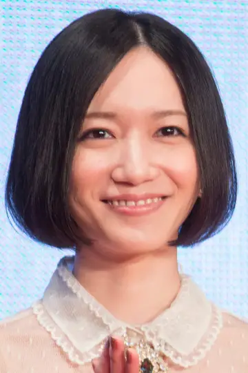 Photo Ayano Omoto #273695