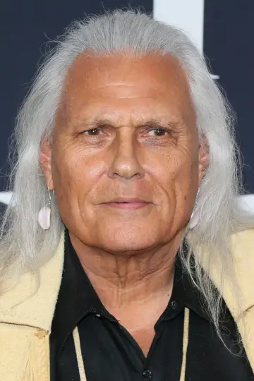 Photo Michael Horse #36714