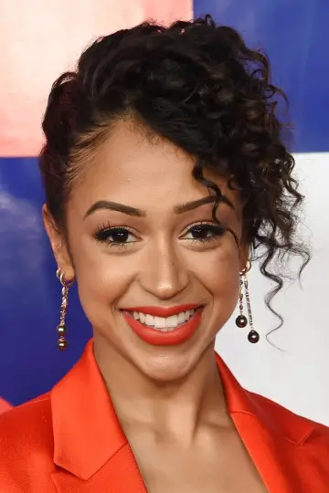 Photo Liza Koshy #283570
