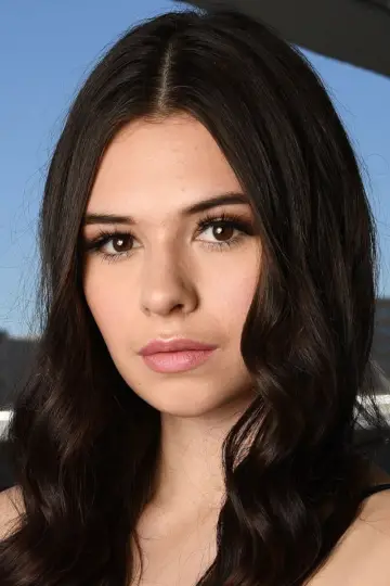 Photo Nicole Maines #176369