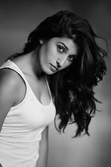 Photo Divinaa Thackur #471602