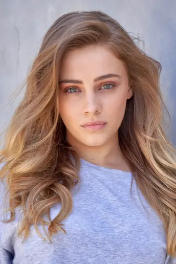 Photo Josephine Langford #6914