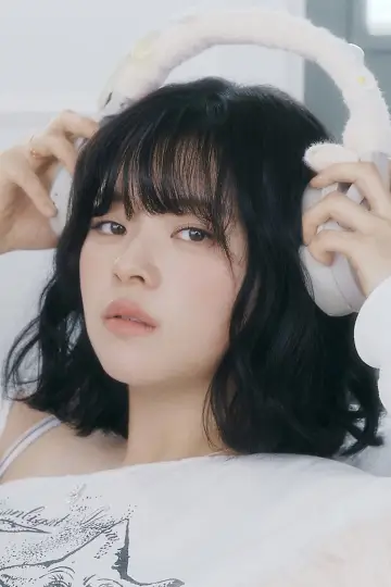 Photo JEONGYEON #339314
