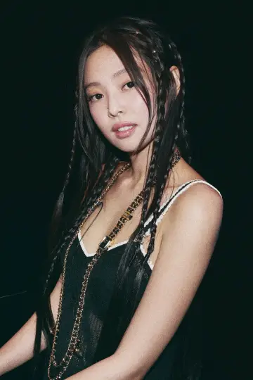 Photo JENNIE #331995