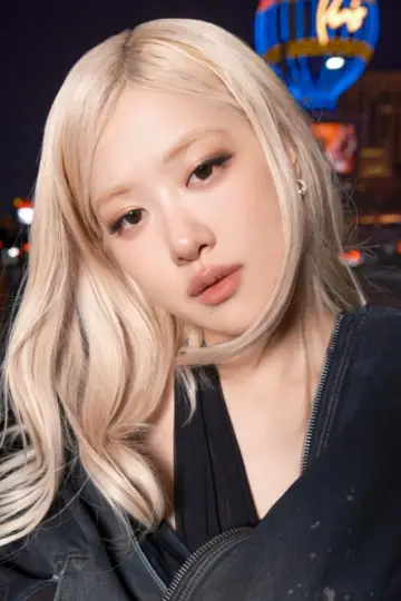 Photo ROSÉ #331996