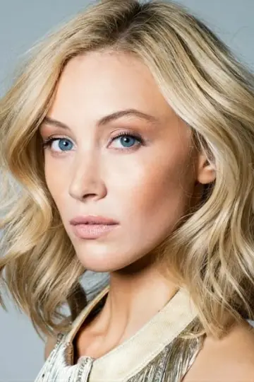 Photo Sarah Gadon #22202