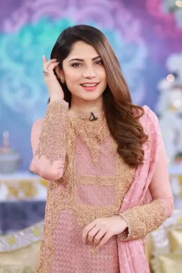 Photo Neelam Muneer #472107