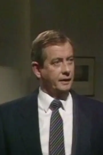 Photo Derek Fowlds #285325