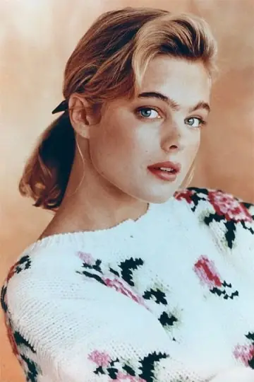 Photo Erika Eleniak #53192