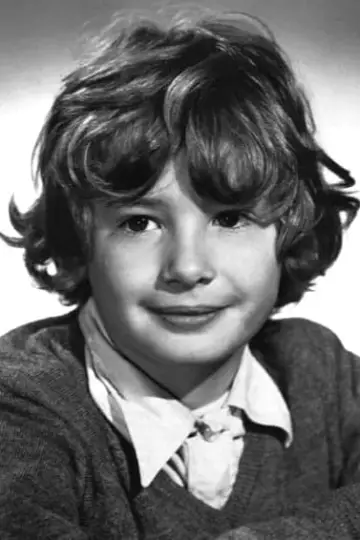 Photo Mark Lester #120275