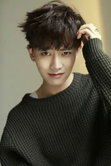 Photo Ren Jialun #384231