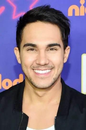 Photo Carlos PenaVega #150175