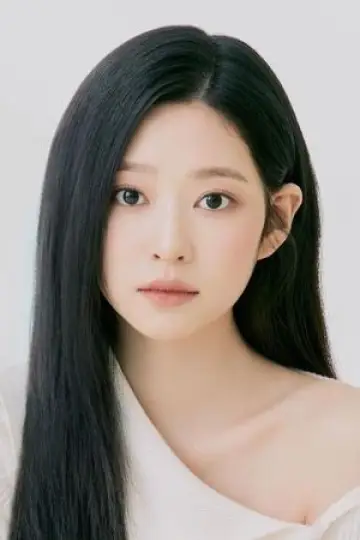 Photo Kim Min-ju #374808