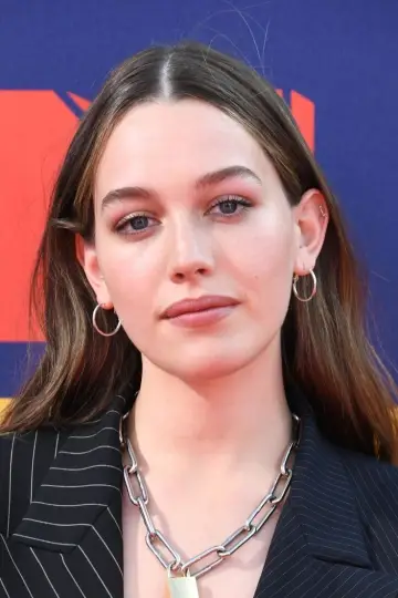 Photo Victoria Pedretti #32113