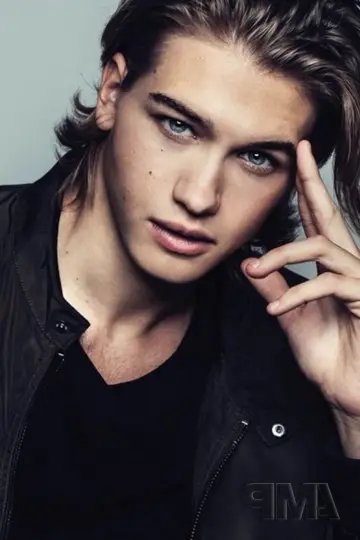 Photo Cameron Geddes #150377