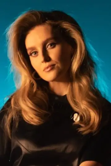 Photo Perrie Edwards #191694