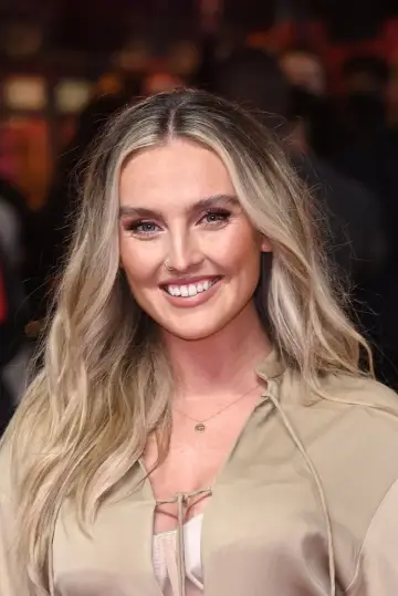 Photo Perrie Edwards #191706