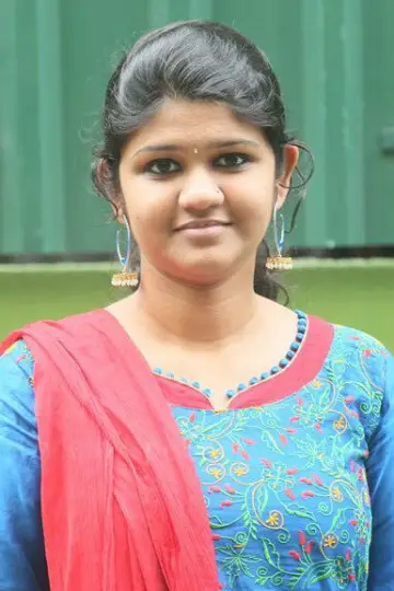 Photo Deepthi Suresh #415076