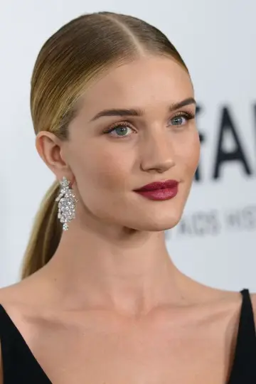 Photo Rosie Huntington-Whiteley #9357